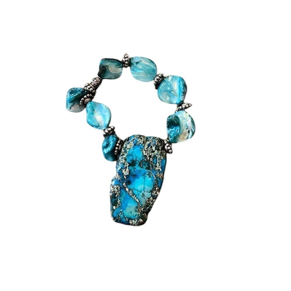 NWT Angela’s Designs unique handmade turquoise dyed howlite bead dangle bracelet